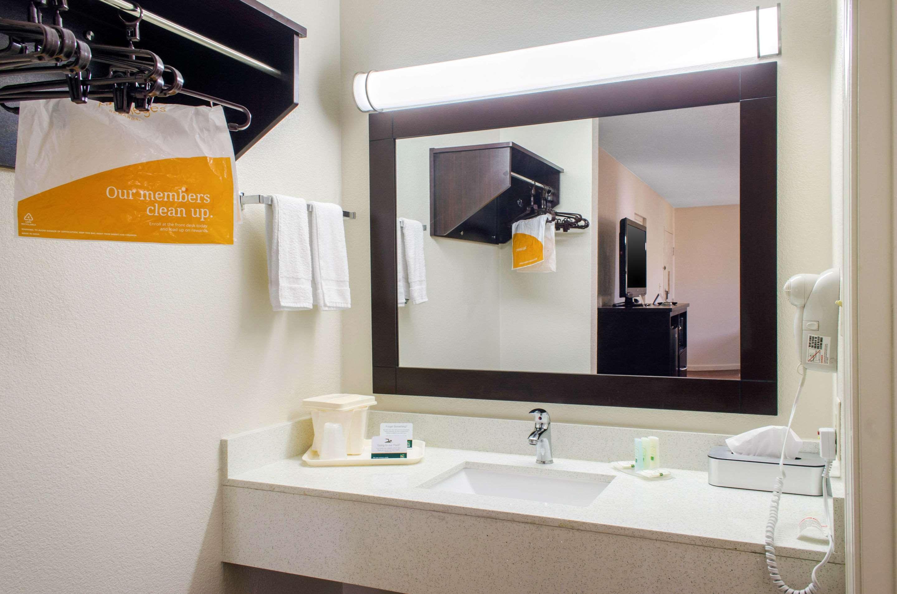 Quality Inn McComb Kültér fotó
