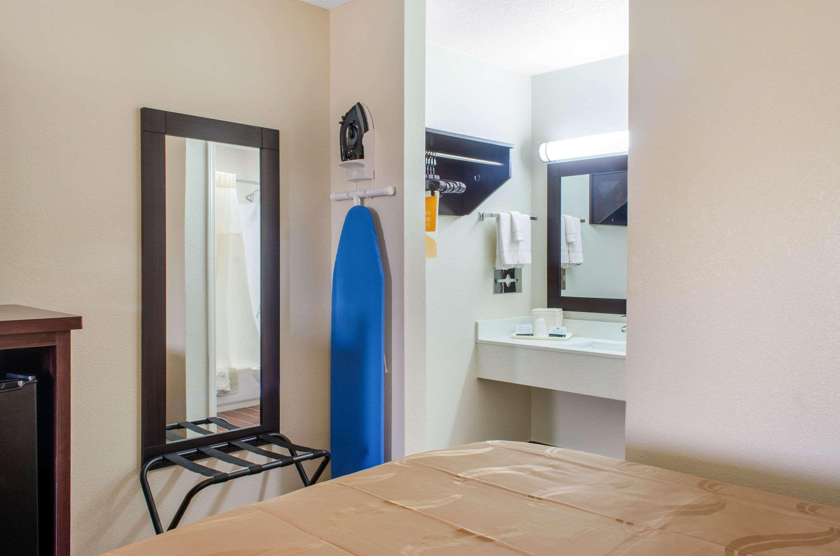 Quality Inn McComb Kültér fotó