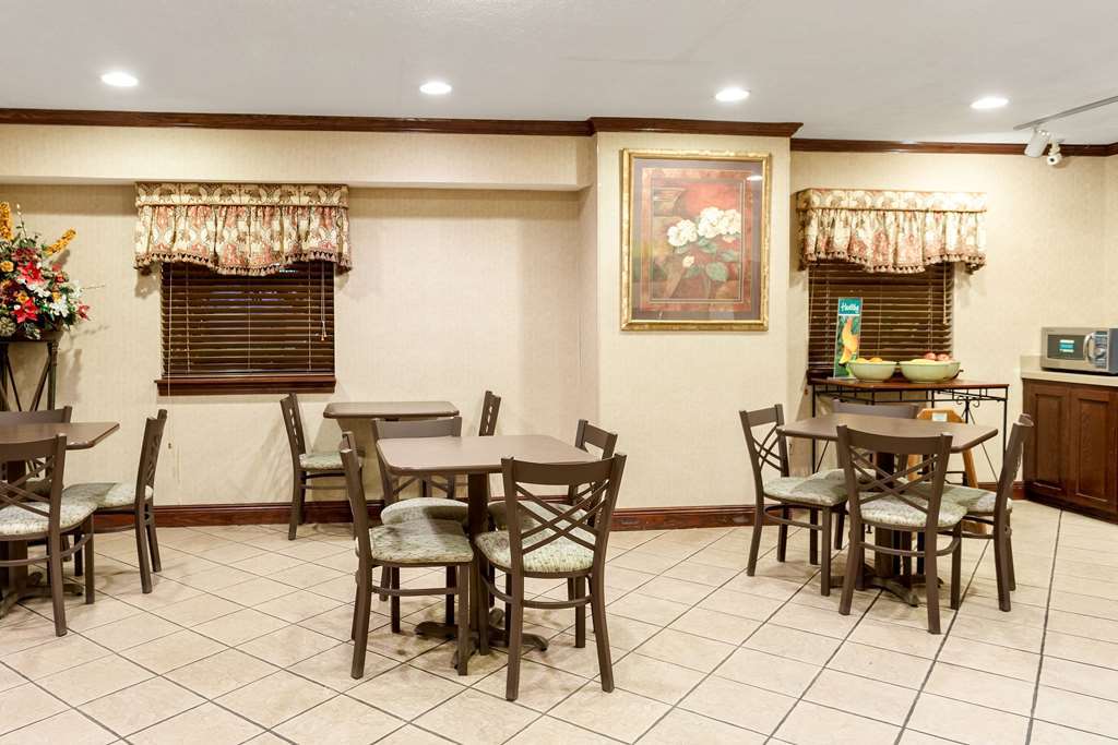 Quality Inn McComb Étterem fotó